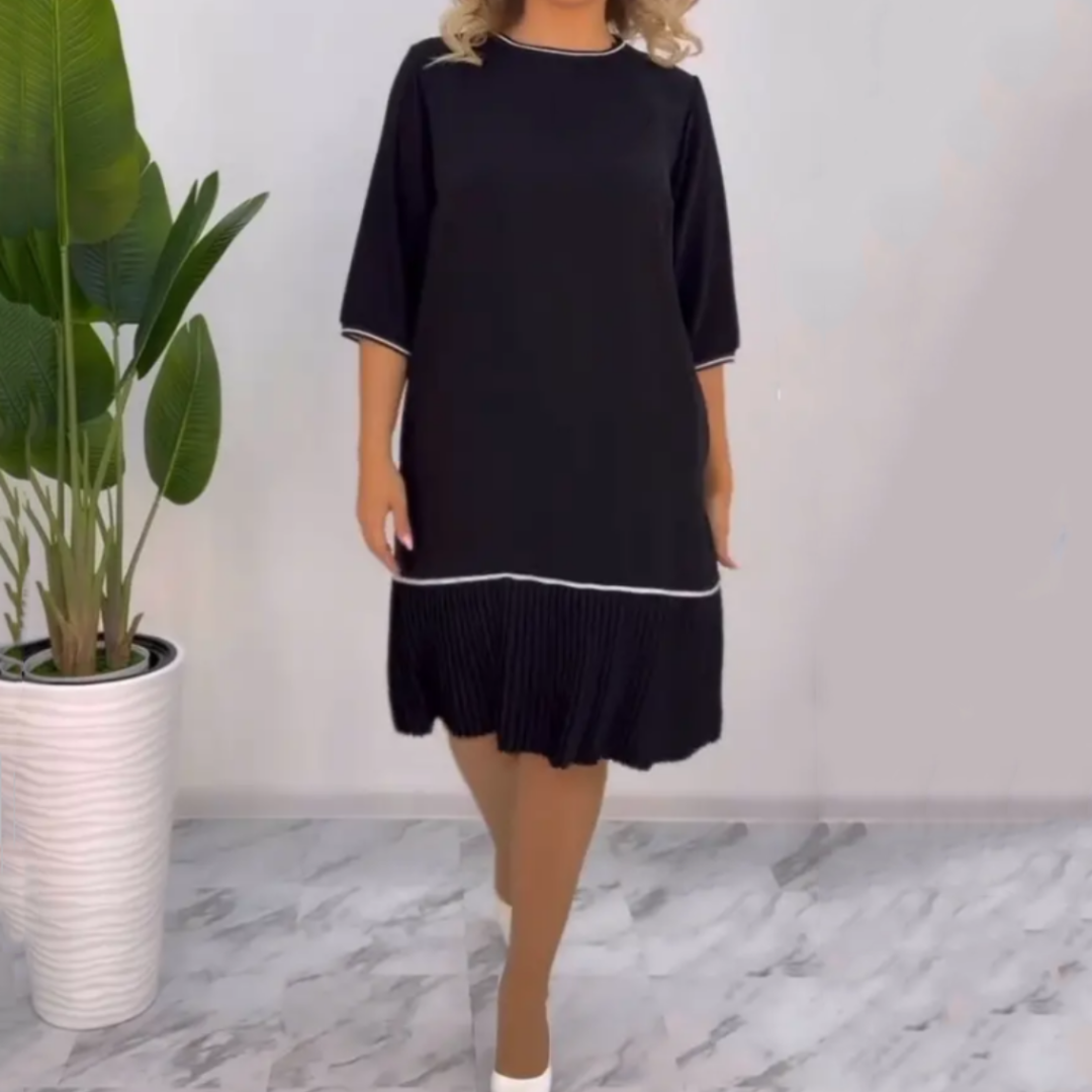 Belén - Vestido negro suelto con escote redondo