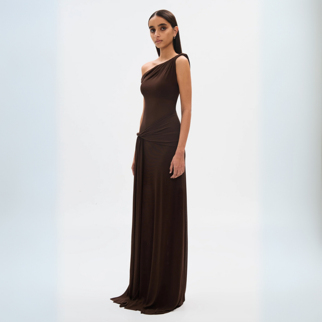 Ingrid - Elegante vestido largo con hombros caídos y espalda abierta