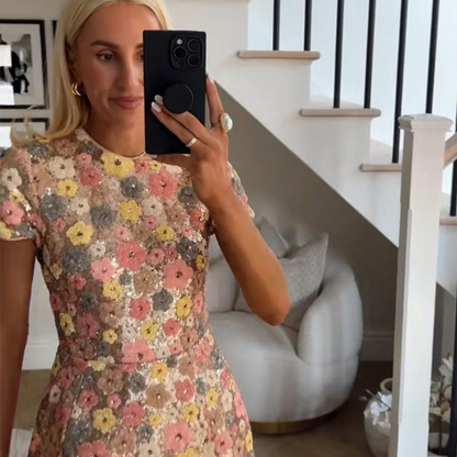 Amelia -Vestido con bordado floral